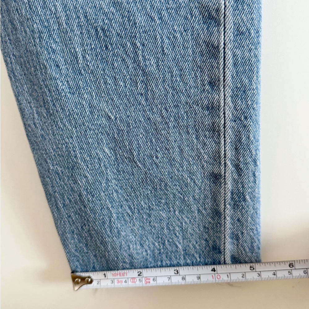 SOLD Levi 501 Skinny Cropped Light/Medium Wash Jeans 24 - Picture 5 of 7